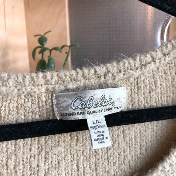 Cabela’s sweater - Picture 2 of 3